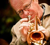 music-blackwell Bill Blackwell and his 1530 (with optional copper bell)